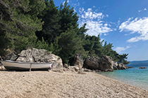 Top Strände an der Omis Riviera in Kroatien