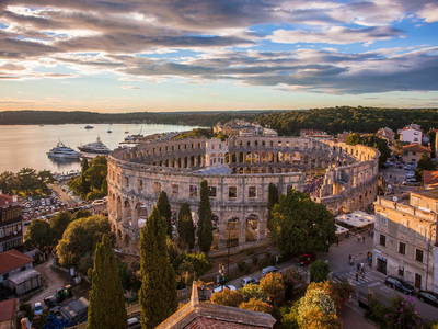 Pula Kroatien Reisef Hrer Von Kroati De